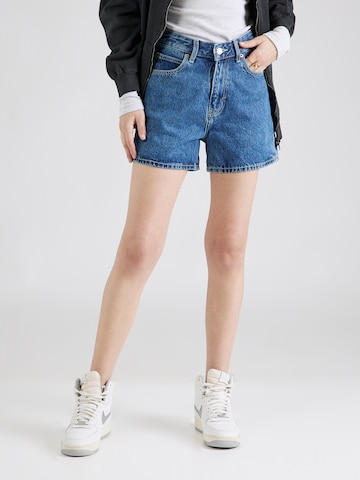 Dr. Denim Regular Shorts 'Nora' in Blau: Vorderseite