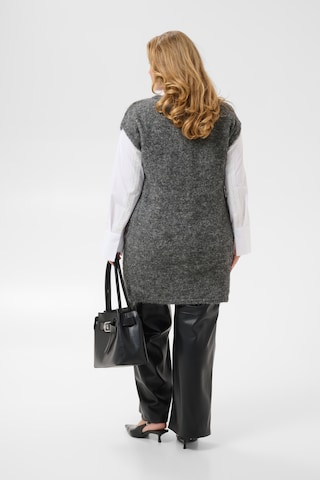 KAFFE CURVE Bodywarmer in Grijs