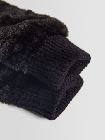 Bershka Mittens in Black