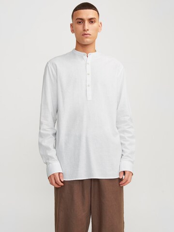 Coupe regular Chemise 'Summer' JACK & JONES en blanc : devant