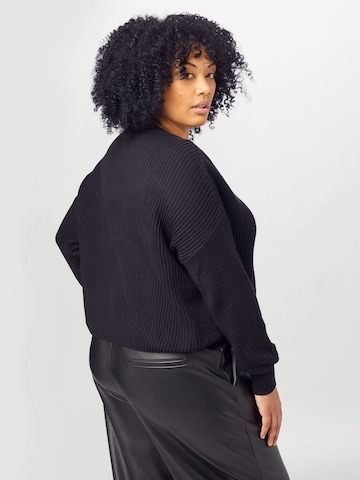 Cotton On Curve Pullover in Schwarz