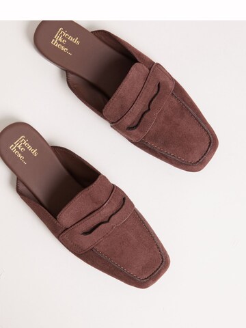 Friends Like These Παντοφλέ σε καφέ