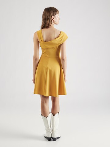 Robe de cocktail 'NOELLE' WAL G. en jaune