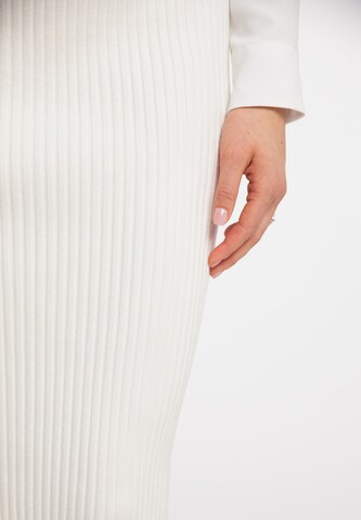 faina Skirt in White