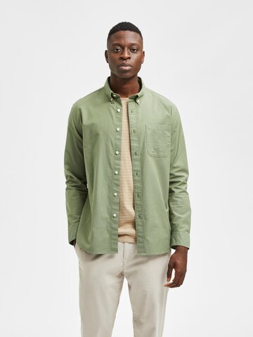 SELECTED Regular Fit Hemd 'Rick' in Grün: Vorderseite
