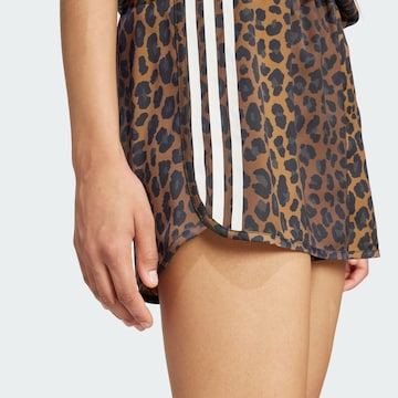 ADIDAS ORIGINALS Loosefit Shorts in Braun