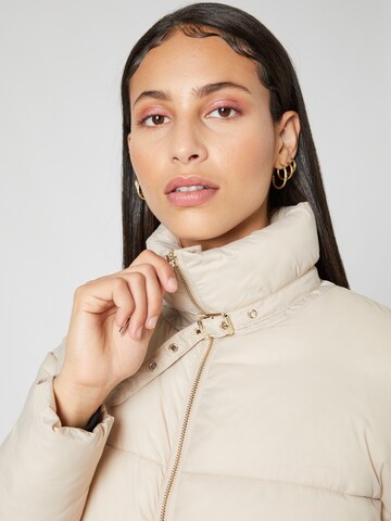 Cappotto invernale 'Duffy' di Hoermanseder x About You in beige