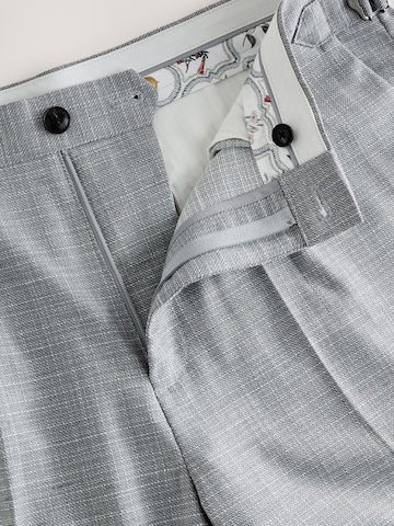 Next Regular Bandplooibroek in Grijs