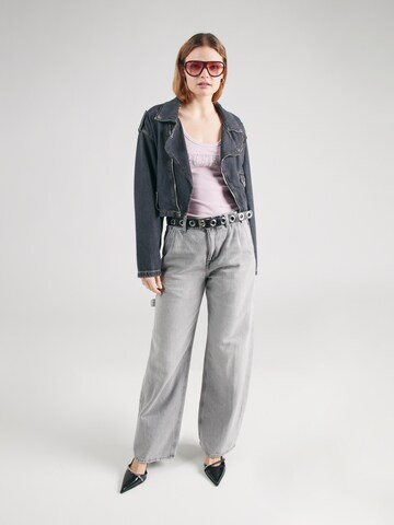GUESS Top – fialová