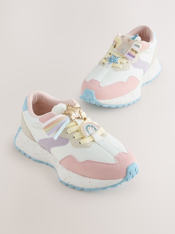 Next - Sapatilhas em rosa