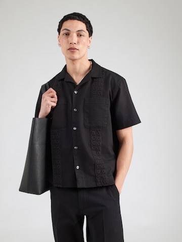 Abercrombie & Fitch Классический крой Рубашка 'MAR4' в Черный: спереди