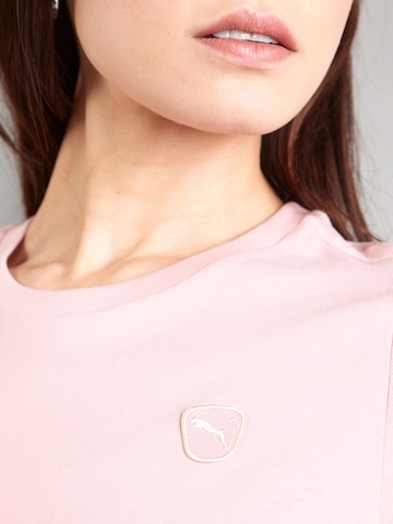 Tricou 'ESS ELEVATED' de la PUMA pe roz