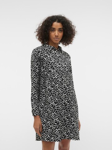 Robe-chemise 'SISSI' VERO MODA en noir
