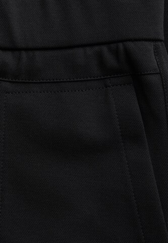 STREET ONE Loose fit Pants in Black