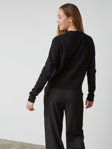 SISTERS POINT Cardigan 'HELIBA' i sort