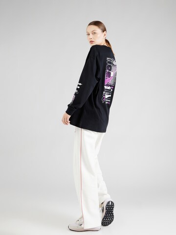 Nike Sportswear Póló - fekete