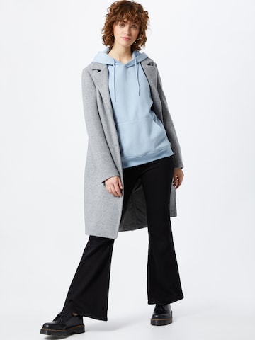 ONLY Sweatshirt 'Feel' in Blau