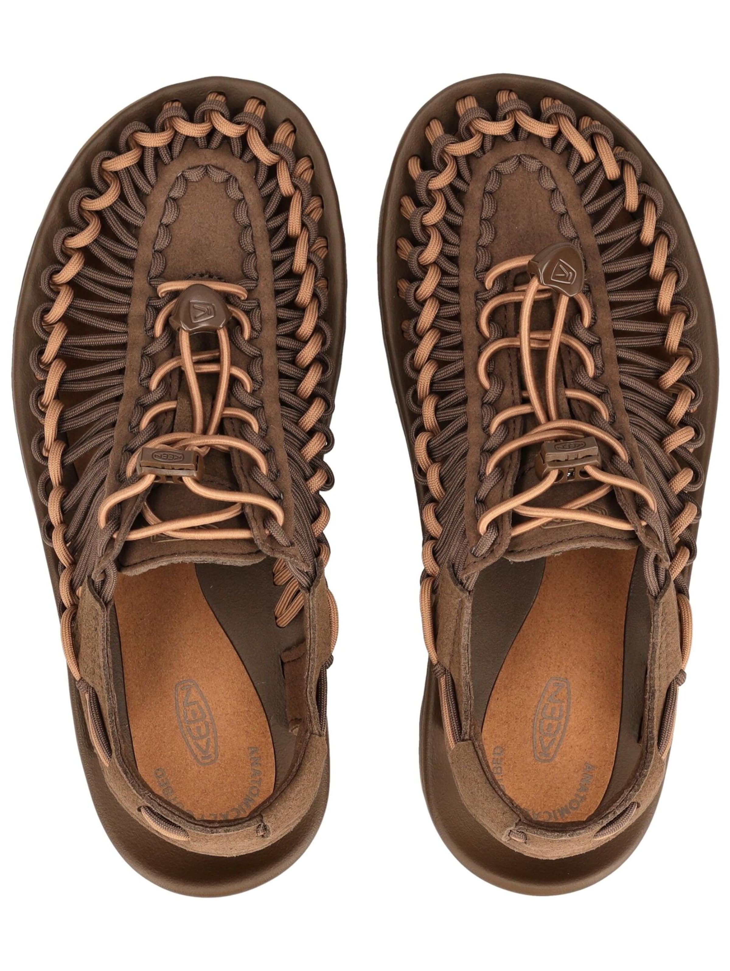 KEEN Sandale in Braun
