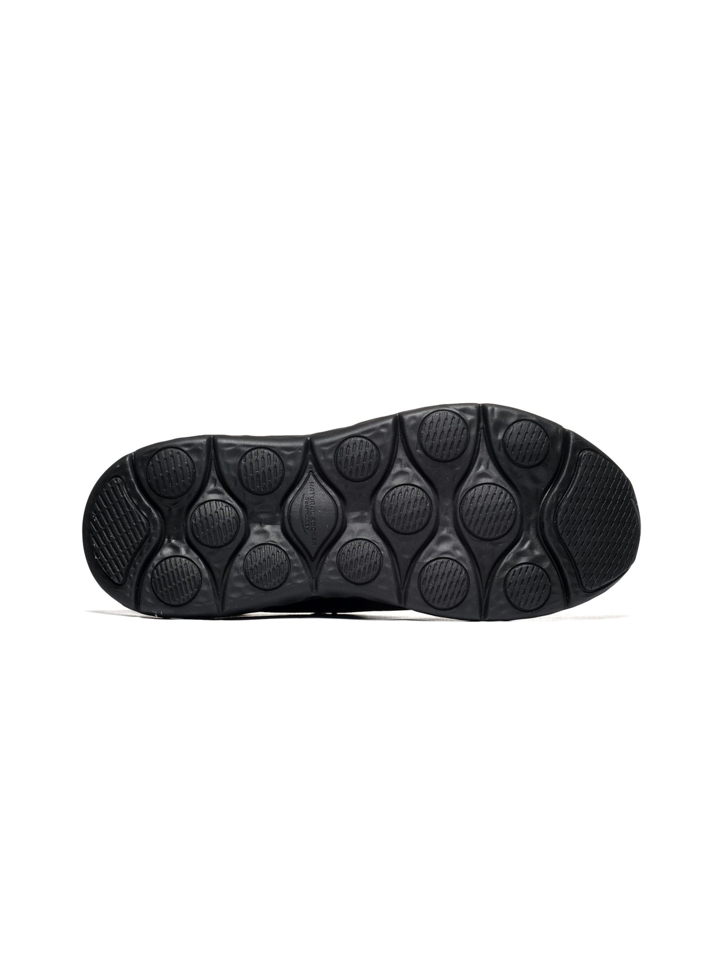 SKECHERS Αθλητικό παπούτσι 'GO WALK MAX CUSHIONI' σε μαύρο