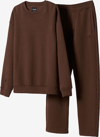 Bershka Sweat suit in Brown: front