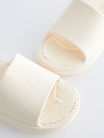 Scarpe da spiaggia / da bagno di Next in bianco