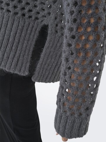Pull-over 'BILLIE' ONLY en gris