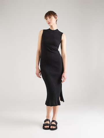 Rotholz Φόρεμα σε μαύρο: μπροστά