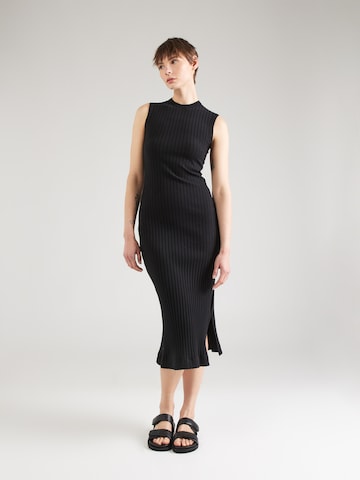 Robe Rotholz en noir : devant