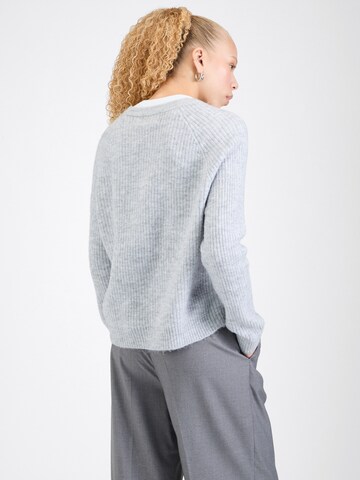 Pull-over PIECES en gris