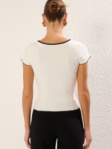 Trendyol Koszulka w kolorze beżowy