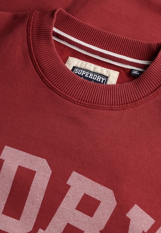 Sweat-shirt 'Athletic Essentials' Superdry en rouge