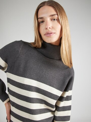 Robes en maille 'OBJRAY' OBJECT en gris