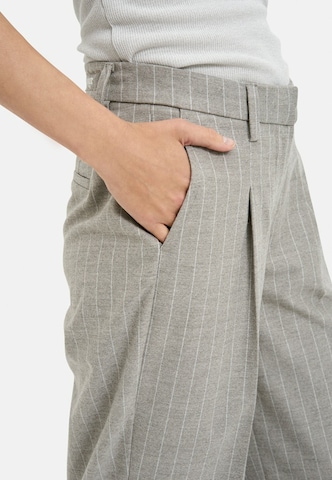 Smith&Soul Regular Trousers with creases in Grey