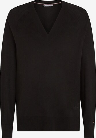 TOMMY HILFIGER Sweater in Black: front