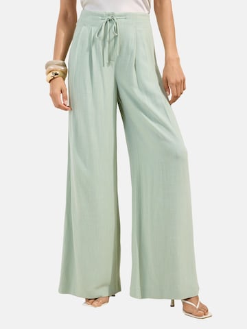Friends Like These Широкий Брюки со складками в Зеленый: спереди