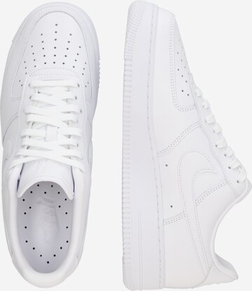 Nike Sportswear Låg sneaker 'Air Force 1 '07 Fresh' i vit