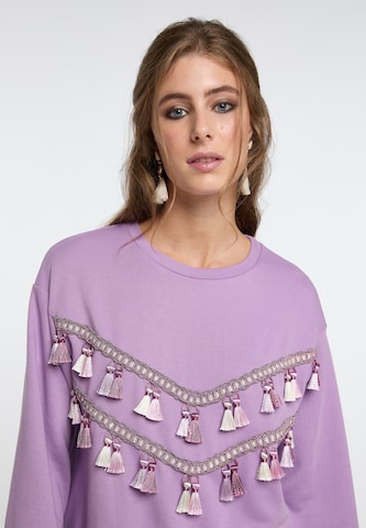 IZIA Sweatshirt in Purple