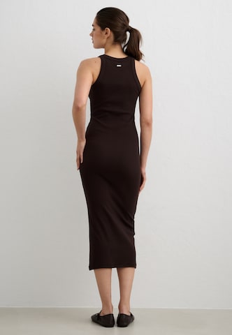 Aim'n Kleid 'Ease' in Braun