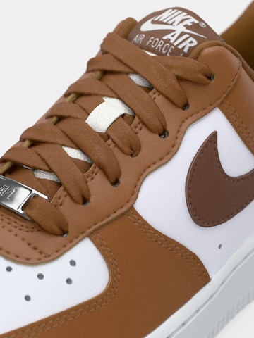 Nike Sportswear Nizke superge 'Air Force 1 '07' | rjava barva