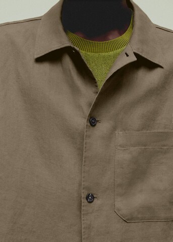 MANGO MAN Regular fit Button Up Shirt in Green