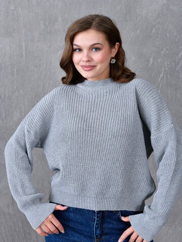 Cardigan WOMAN VISION en gris