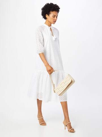 Robe s.Oliver en blanc