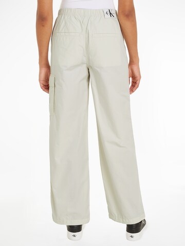Calvin Klein Jeans Loose fit Cargo Pants in White