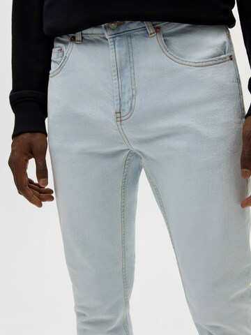 Pull&Bear Regular Jeans in Blau