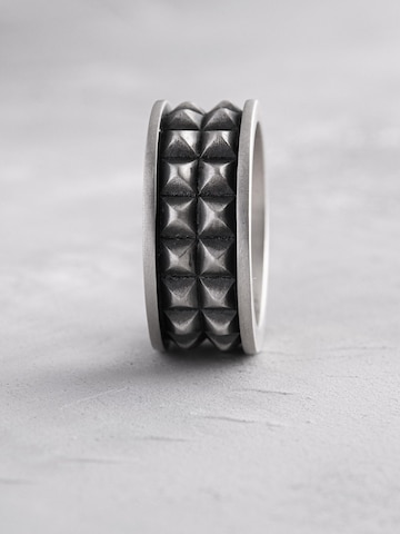 REYTEL Ring 'STRUCHTUR' in Silver