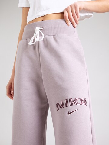 Nike Sportswear Široke hlačnice Hlače 'PHNX FLC' | vijolična barva