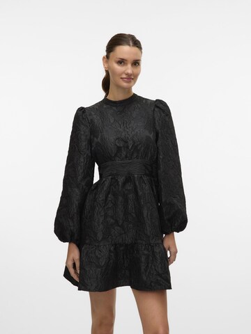 VERO MODA Coctailkjole i sort: forside
