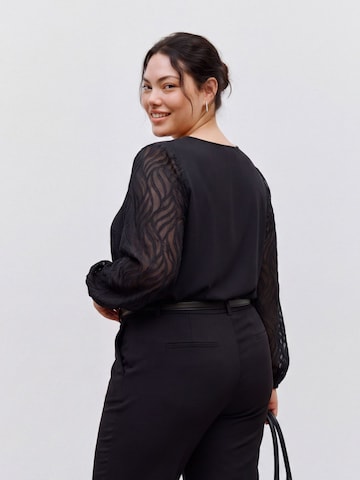 Vero Moda Curve Bluse 'VMCAlva' i sort