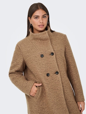 ONLY Carmakoma - Abrigo de invierno 'Carnewsophia' en marrón