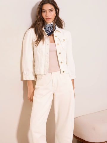 Lipsy Jacke in Weiß